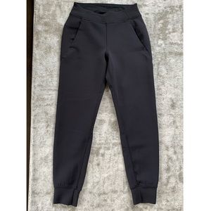 Lululemon joggers